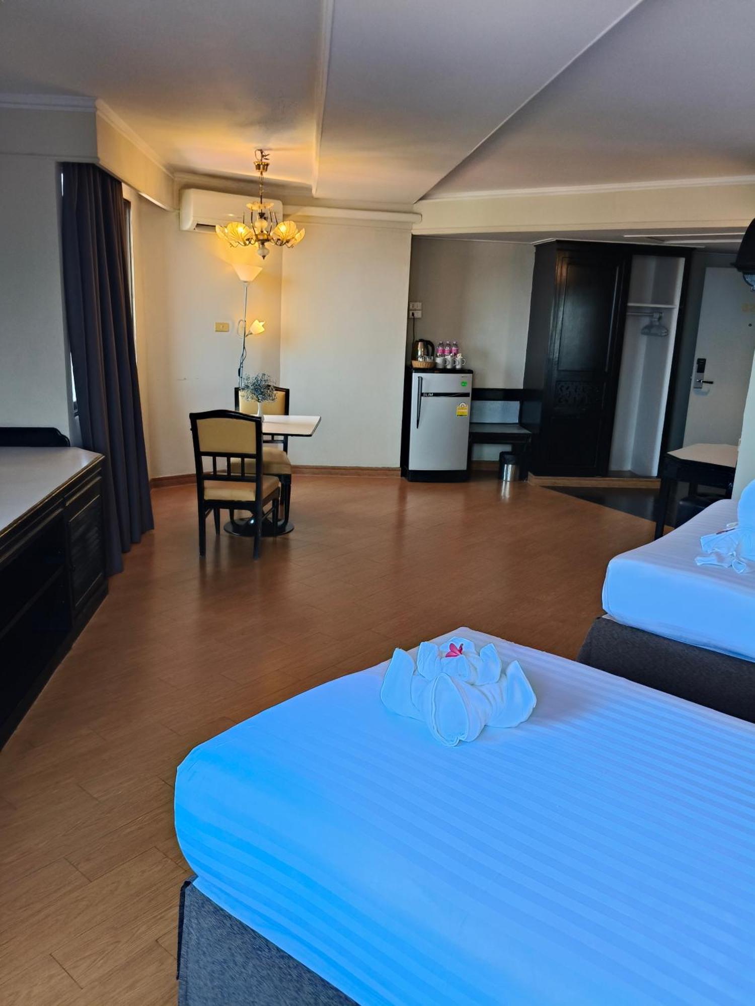 First Pacific Cirrus Hotel Pattaya Cameră foto