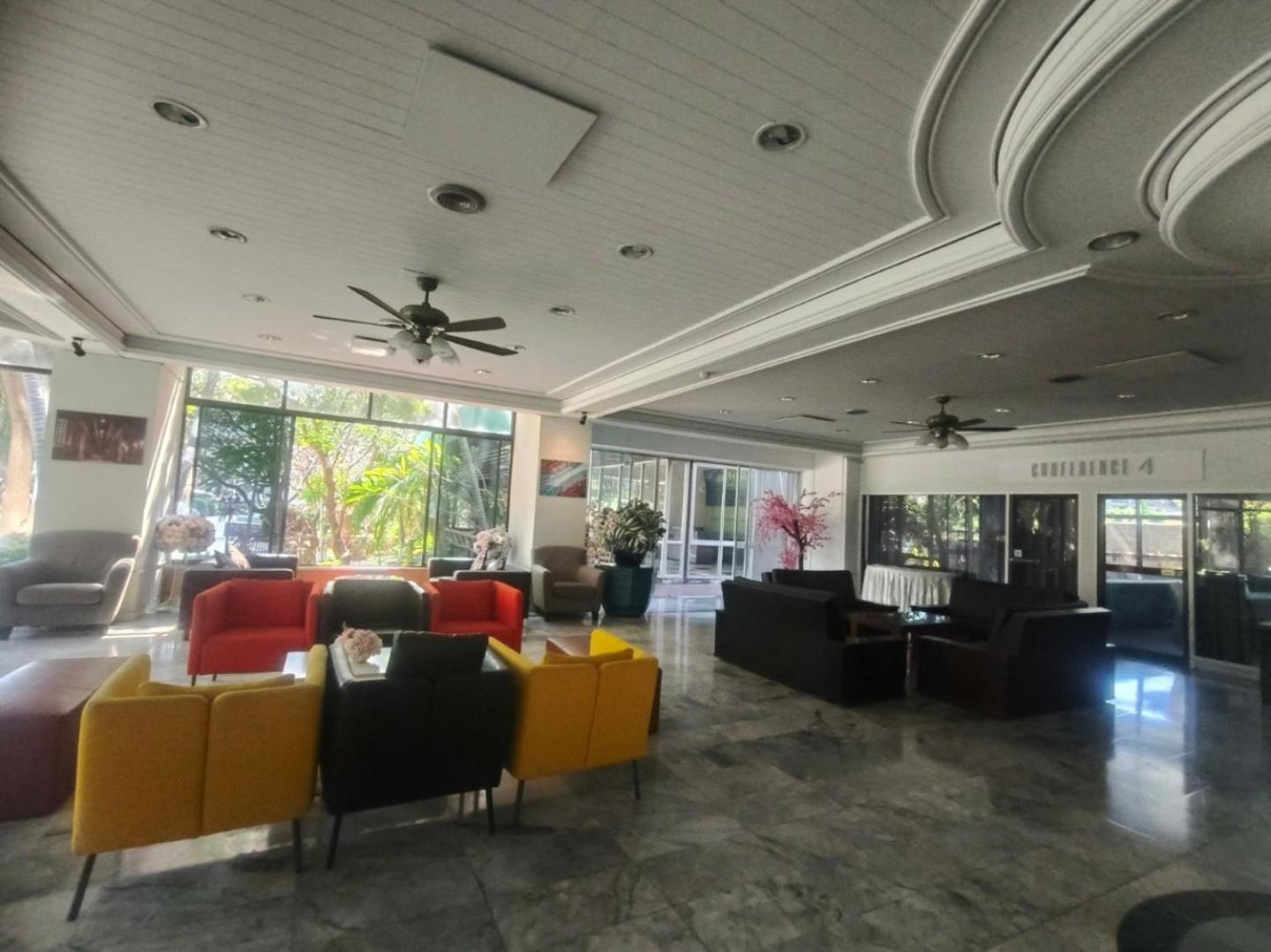 First Pacific Cirrus Hotel Pattaya Exterior foto