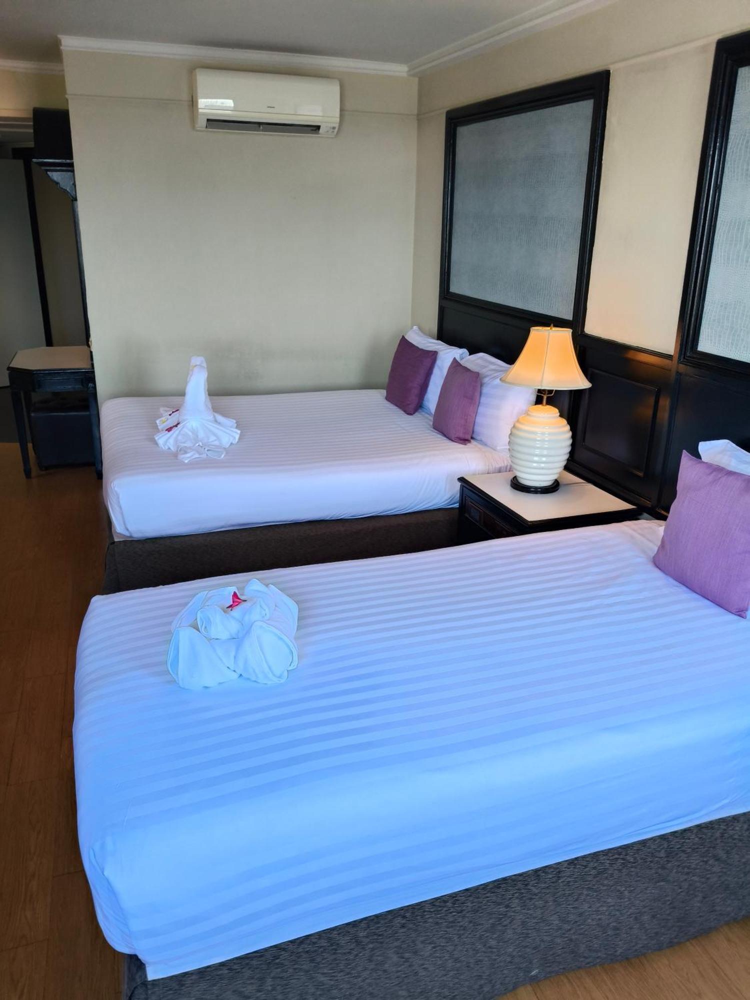 First Pacific Cirrus Hotel Pattaya Cameră foto